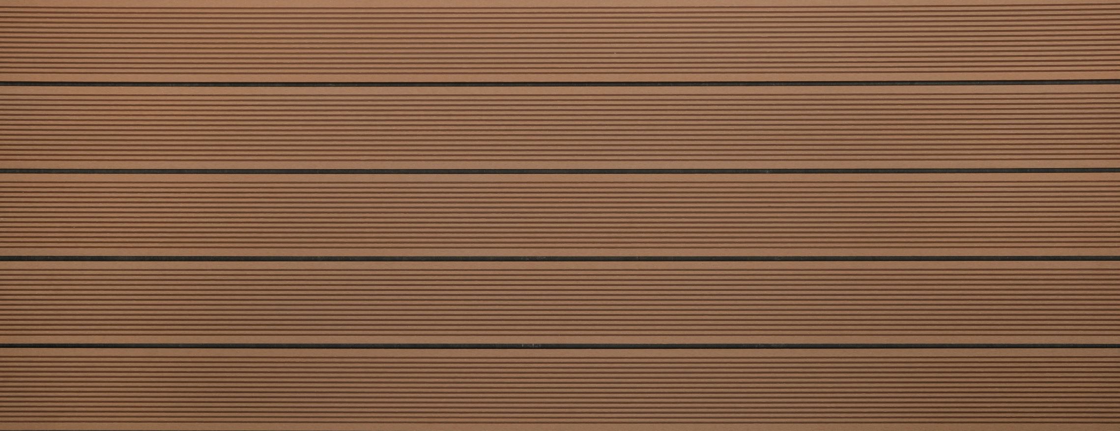 WPC-Terrassendiele massiv hellbraun gerillt