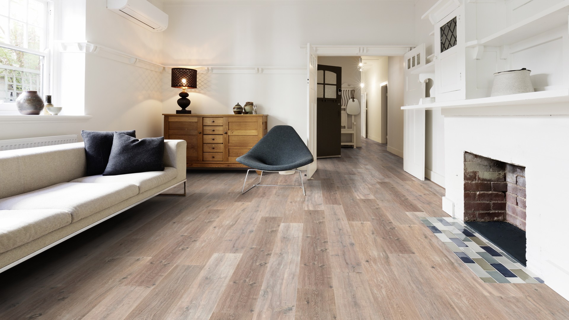 Fertigparkett Landhausdiele Eiche MAIN -S-,  gebürstet, weiß geölt