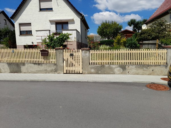 Zaunlatte Fichte gehobelt 25x50mm